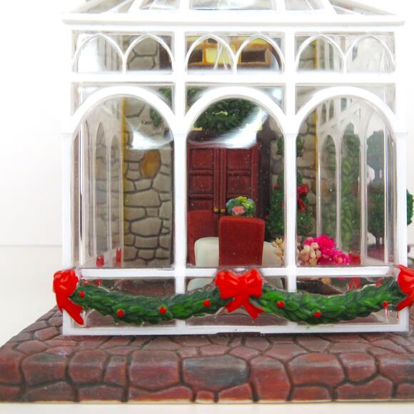 Holiday Time Beautiful Bulbs Porcelain Lighted Village Collectibles House 2004 - Picture 10 of 16